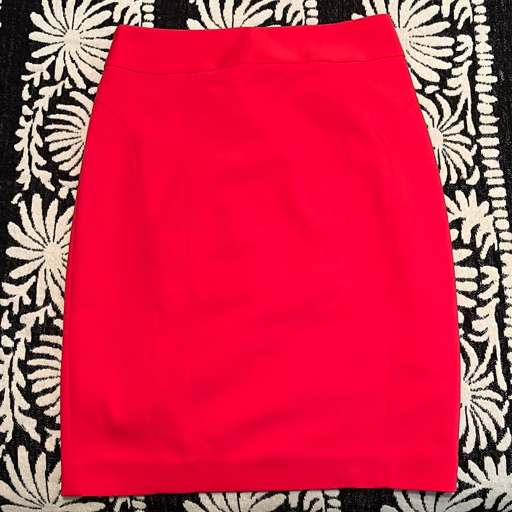 Express, red skirt. NWT. Size 6.